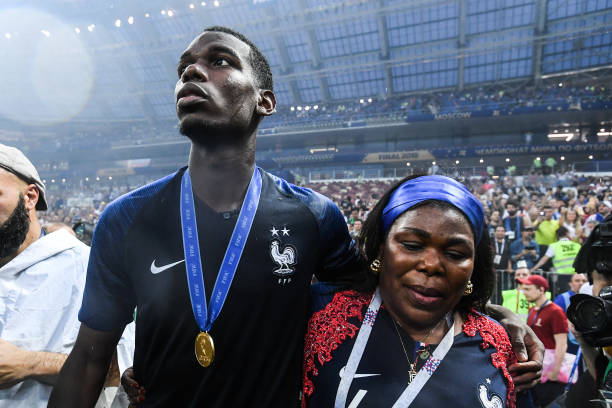 许多豪门的 许多豪门的